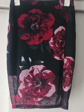 Black Floral Pencil Skirt